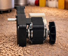 Podajnik do pelletu do palnika na pellet